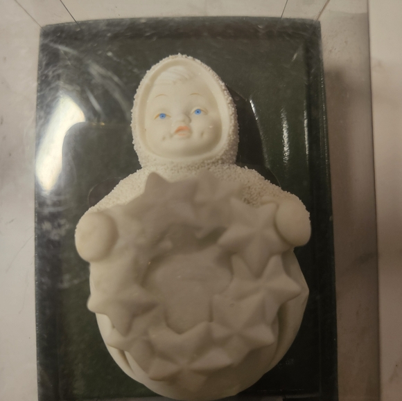 NIB VINTAGE SNOWBABIES ONAMENT Winter Tales Little Drummer Jinglebaby Dept.56 - Picture 1 of 9